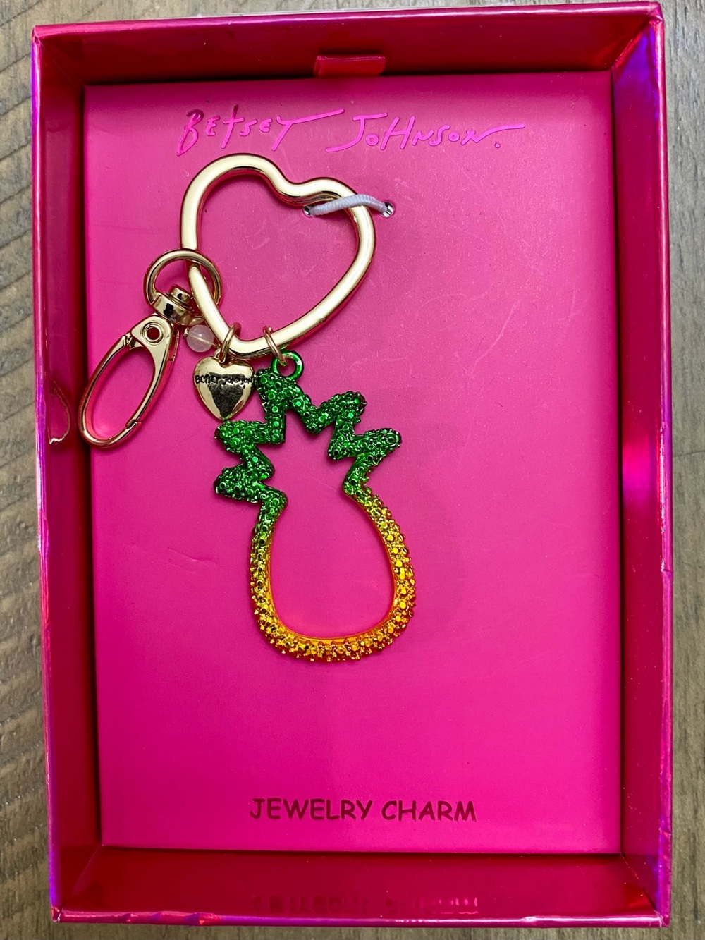 Betsey Johnson Pineapple Outline Keychain with Gold Heart Hardware NWT